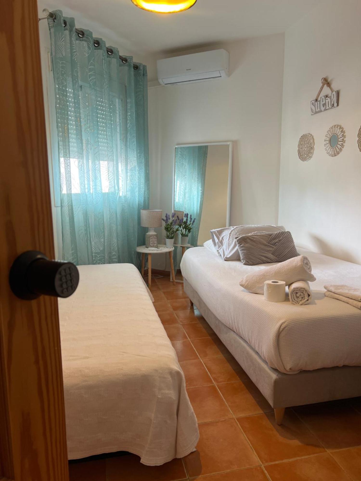 Evens-Goretti House Майрена-дель-Альхарафе Екстер'єр фото